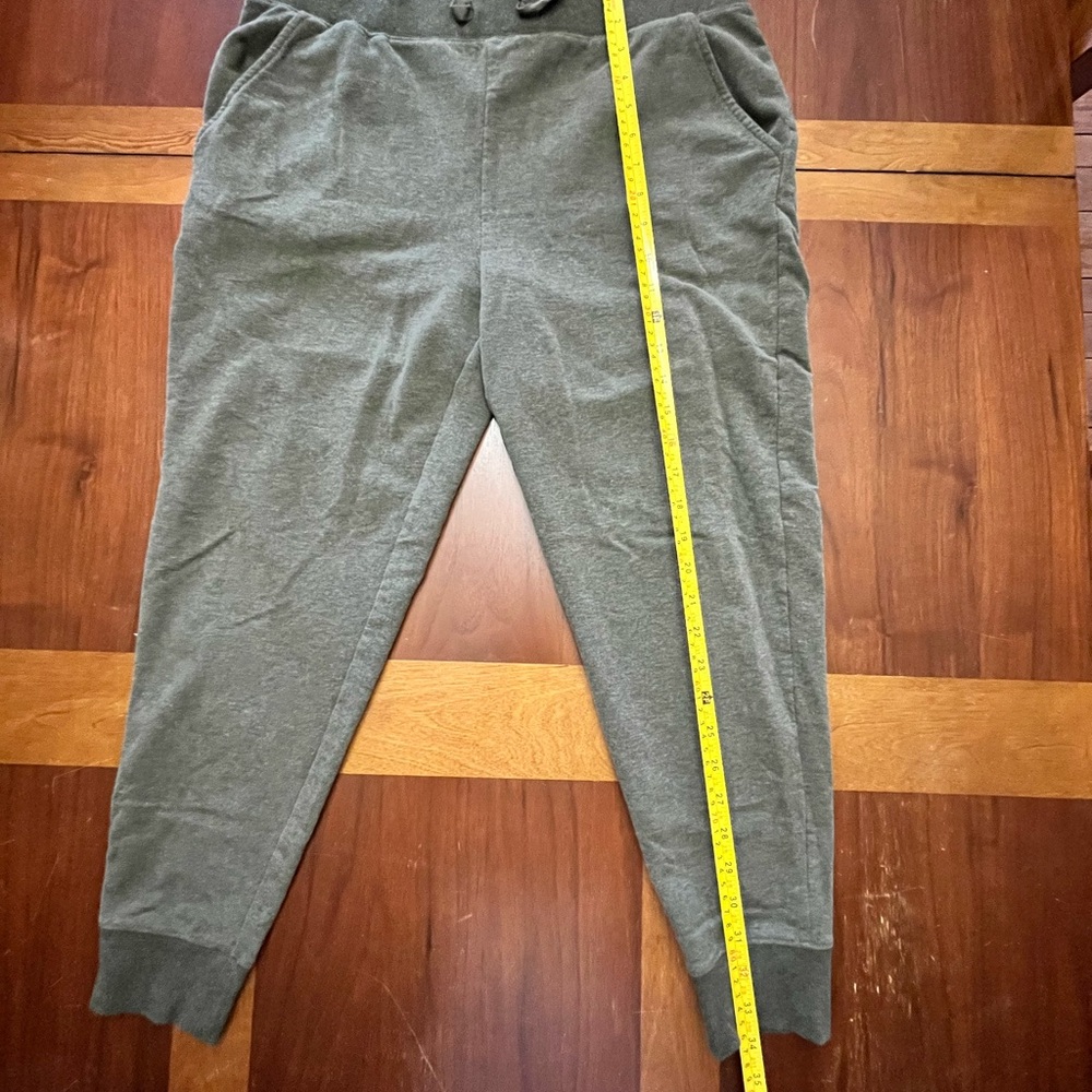 Land’s End Boy’s Army Green Joggers Size Large - Picture 6 of 8